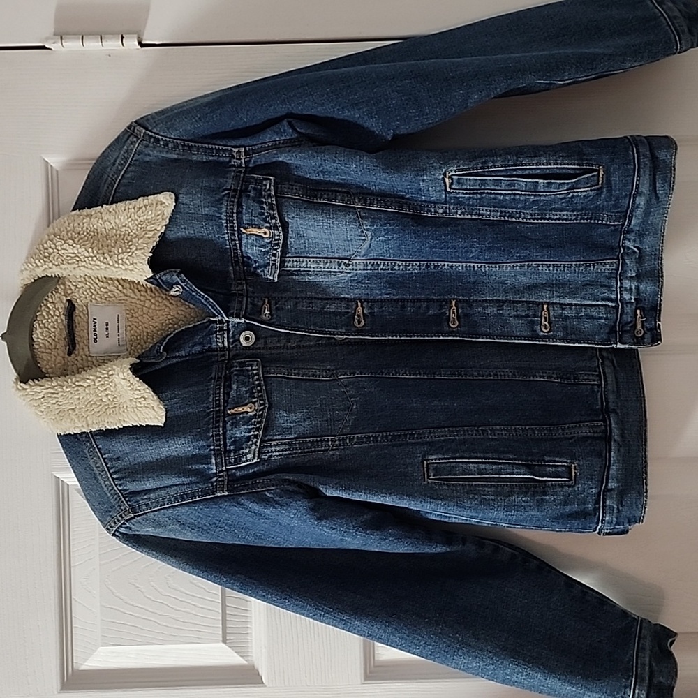Fleece-Lined Denim Trucker Jacket